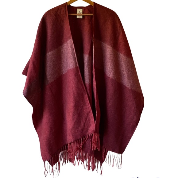 Woolrich Jackets & Blazers - Woolrich Poncho Fringe Red (Maroon) Plaid Wrap Shrug Coat OS